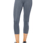 Women's Mid-Rise Zip Pocket Capri Leggings